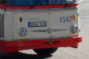 1387