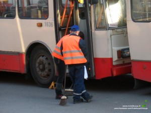 Taip privati įmonė „Corpus A" atlieka šlapią valymą. Be kibirų, be vandens.
